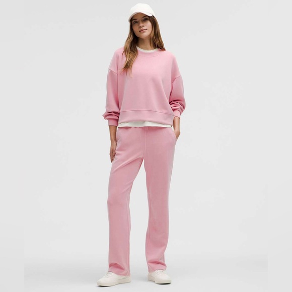 Lululemon softstreme perfectly oversized cropped crew pullover sweatshirt NWT - Picture 2 of 3